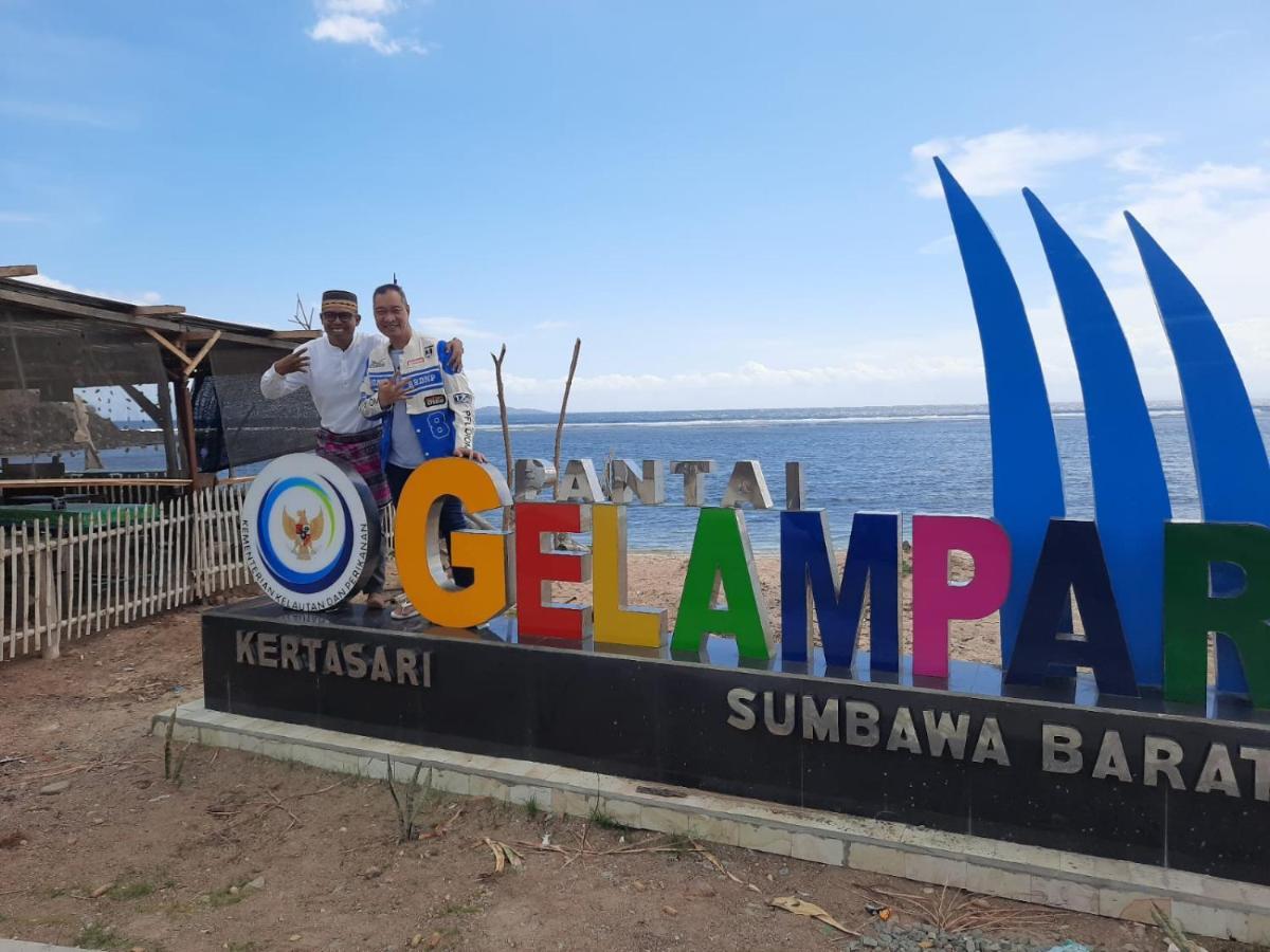 Boneputeh Homestay Taliwang Bagian luar foto