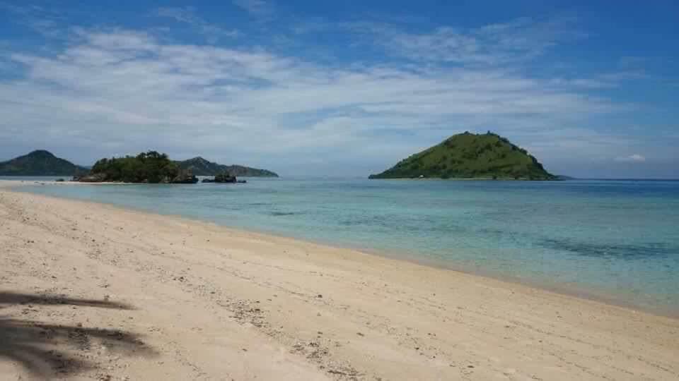 Boneputeh Homestay Taliwang Bagian luar foto