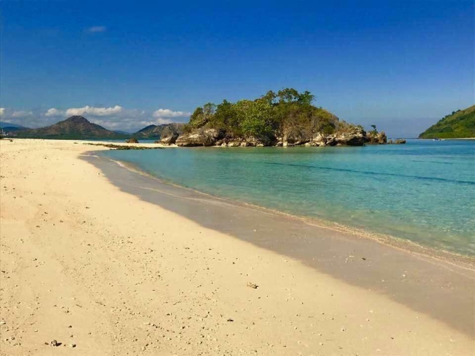 Boneputeh Homestay Taliwang Bagian luar foto